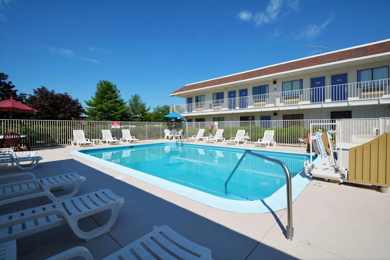 Motel 6-Windsor Locks, Ct - Hartford Ngoại thất bức ảnh