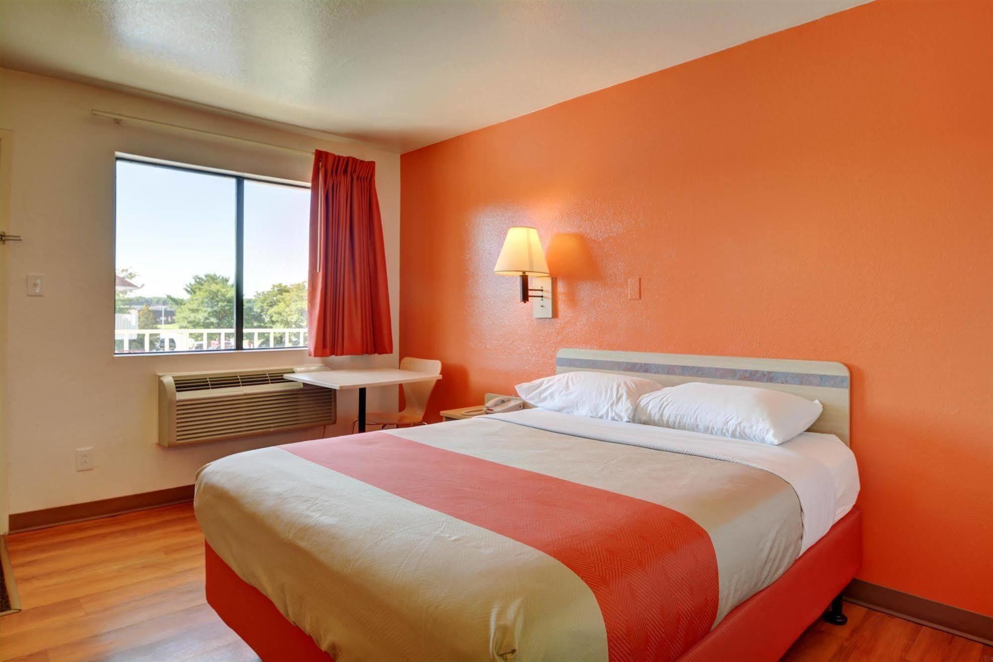 Motel 6-Windsor Locks, Ct - Hartford Ngoại thất bức ảnh